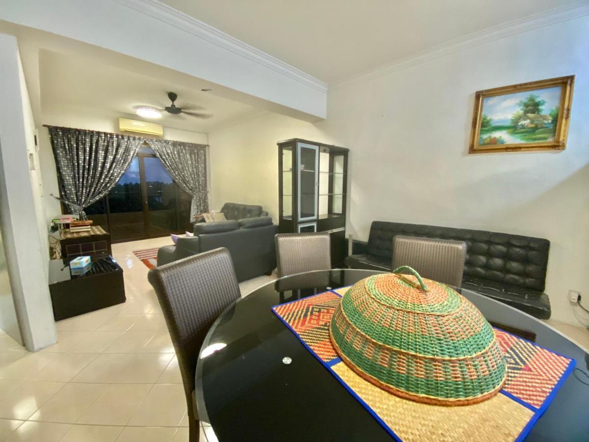 Apartament Marina Cove, Lumut Zewnętrze zdjęcie