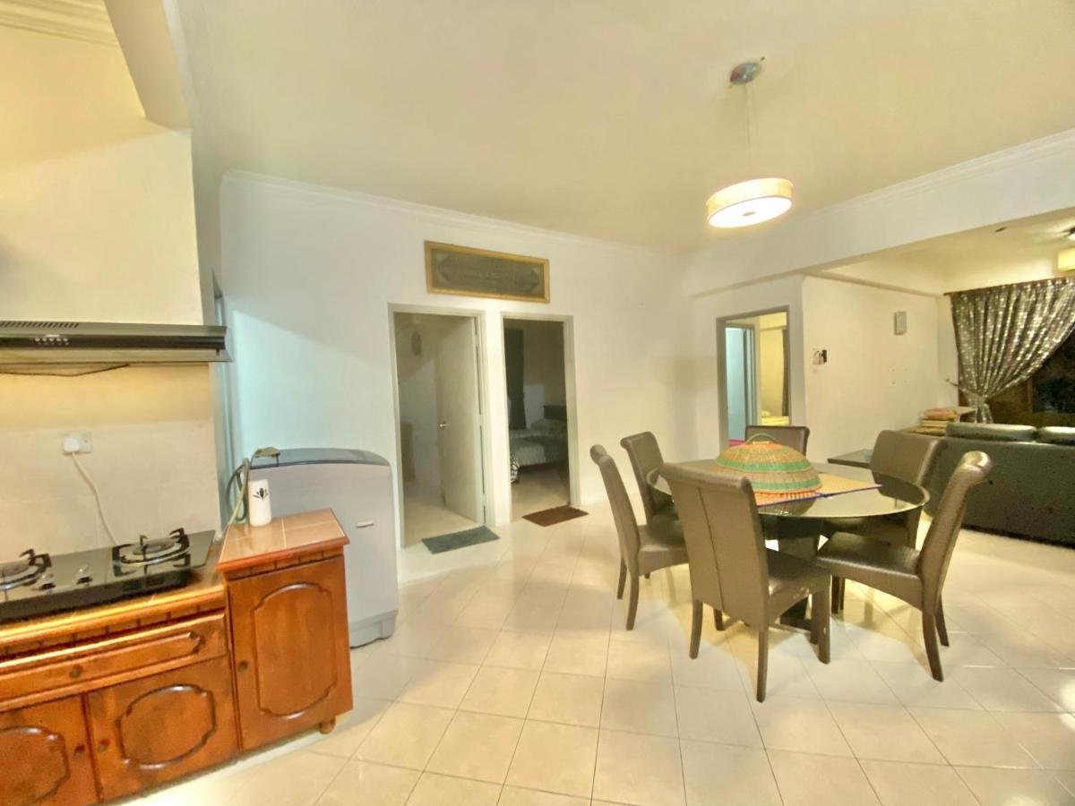 Apartament Marina Cove, Lumut Zewnętrze zdjęcie